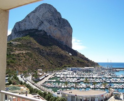 Terraza solarium con vistas al mar y Pe��n de Ifach