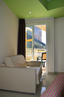 Ejemplo habitaci�n doble est�ndar y/o Triple (Doble con Sof� Cama), 2� planta, vista lateral al Pe��n de Ifach